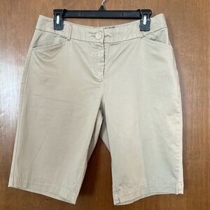 EUC Willi Smith Cotton Blend Bermuda High Rise Khaki Shorts size 10